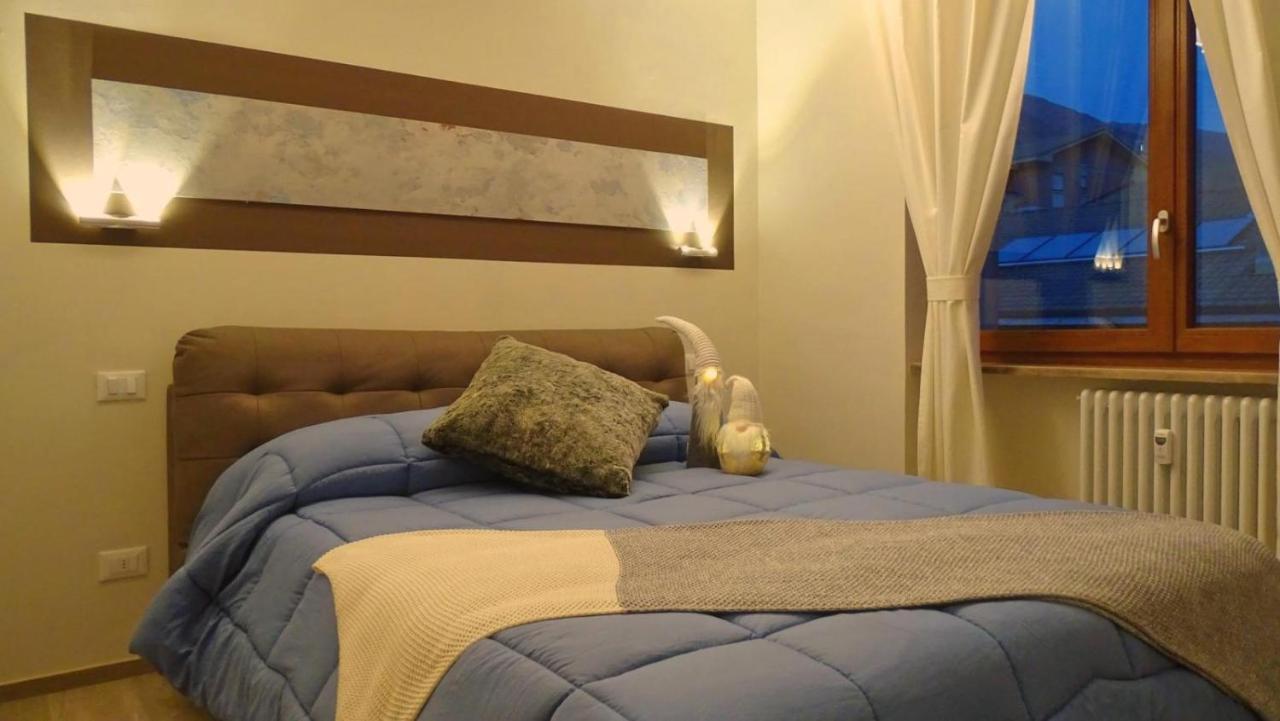 Blue Moon - Via Parigi Apartments Aosta Exterior foto